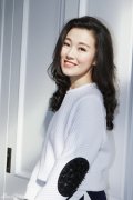 歌手常思思一组清新写真曝光