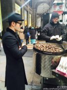 举个“栗子”！黄晓明米兰陌頭买栗子谈环保
