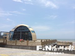 修建面积近800平方米；海漫咖啡城堡