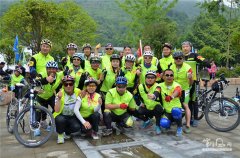 再由古镇经峡口和柳树镇返回县城