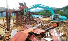 卫星揪出山顶违建度假别墅 宦溪镇拆除5处违建